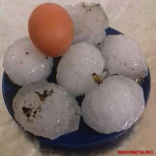 Гігантський град атакував Вінниччину Гігантський град атакував Вінниччину