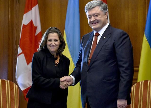 Порошенко зустрівся з главою МЗС Канади Фріланд: стали відомі теми розмови Порошенко зустрівся з главою МЗС Канади Фріланд: стали відомі теми розмови