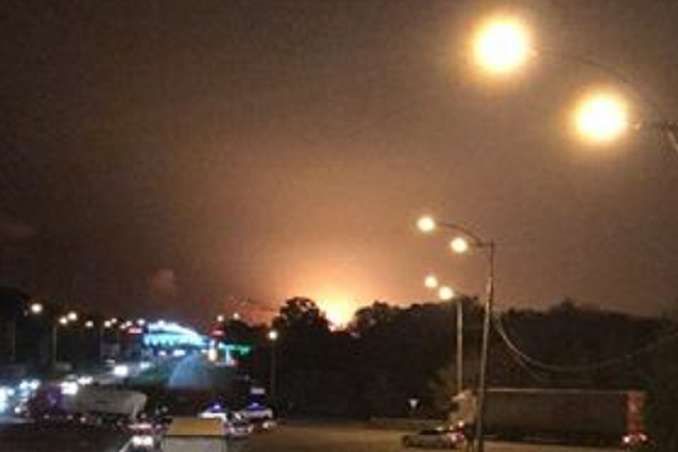 Наслідки вибухів у Калинівці ліквідують понад 1200 осіб, – ДСНС Наслідки вибухів у Калинівці ліквідують понад 1200 осіб, – ДСНС