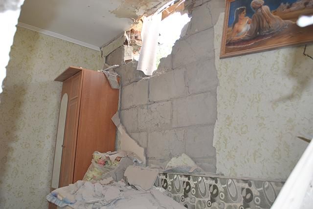 Суцільні руїни: в селищі біля Калинівки вибухами пошкодило майже половину будинків
