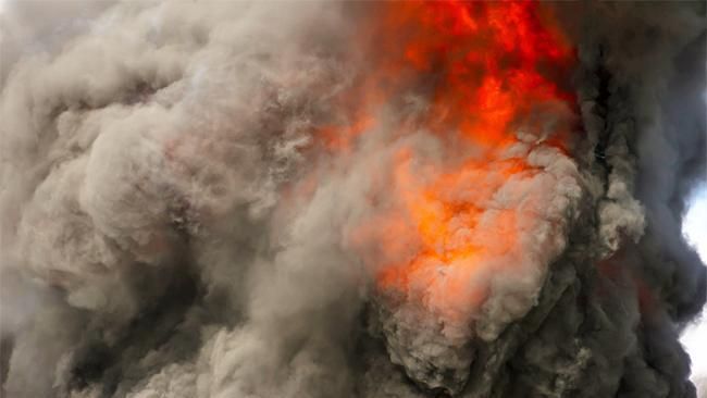 Пепелище на складах в Калиновке сняли с дрона: опубликовано красноречивое видео