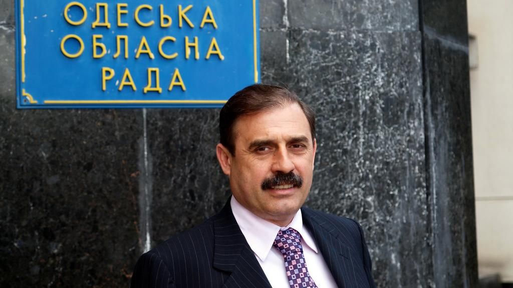 Опальний екс-"регіонал" у ефірі терористів "ДНР" назвав українців меншістю Опальний екс-"регіонал" у ефірі терористів "ДНР" назвав українців меншістю