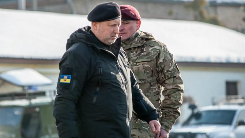 Вибухи в Калинівці: Турчинов різко сказав, хто має нести реальну відповідальність Вибухи в Калинівці: Турчинов різко сказав, хто має нести реальну відповідальність