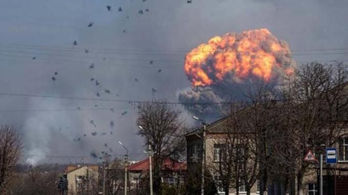 Молодежь самостоятельно собирает вещи для пострадавших в Калиновке Молодежь самостоятельно собирает вещи для пострадавших в Калиновке