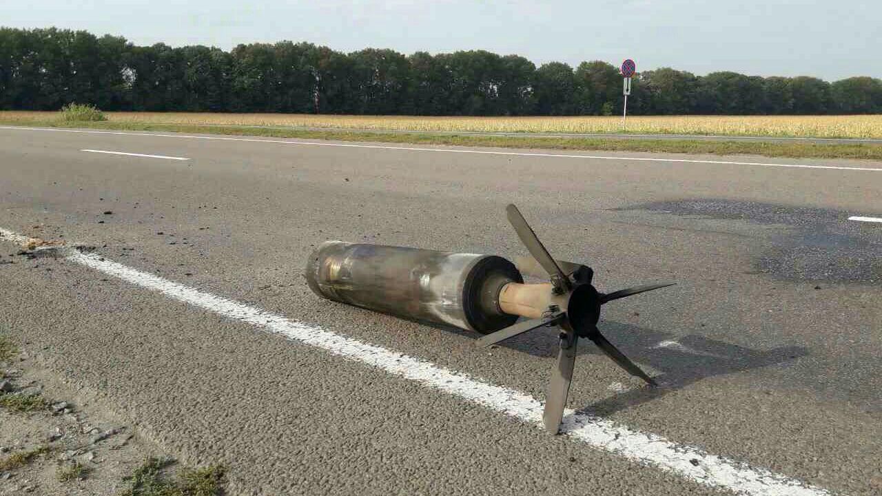 СБУ допрашивает военнослужащих, которые охраняли склады в Калиновке СБУ допрашивает военнослужащих, которые охраняли склады в Калиновке