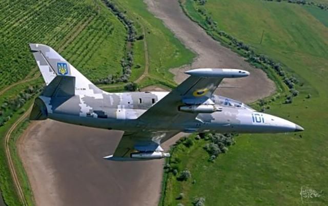 Катастрофа літака ЗСУ на Хмельниччині: очевидці розповіли про загорання судна в повітрі Катастрофа літака ЗСУ на Хмельниччині: очевидці розповіли про загорання судна в повітрі