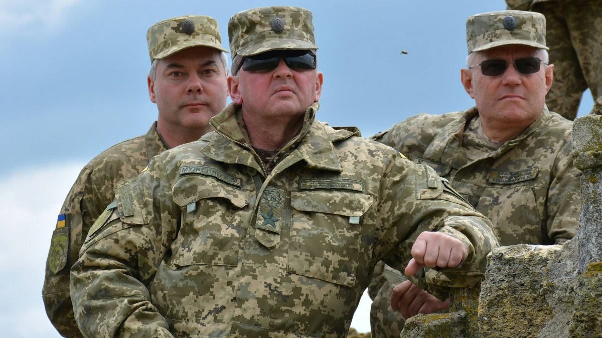 У Білорусі після "Заходу-2017" й надалі залишаються російські війська та техніка, – Муженко 