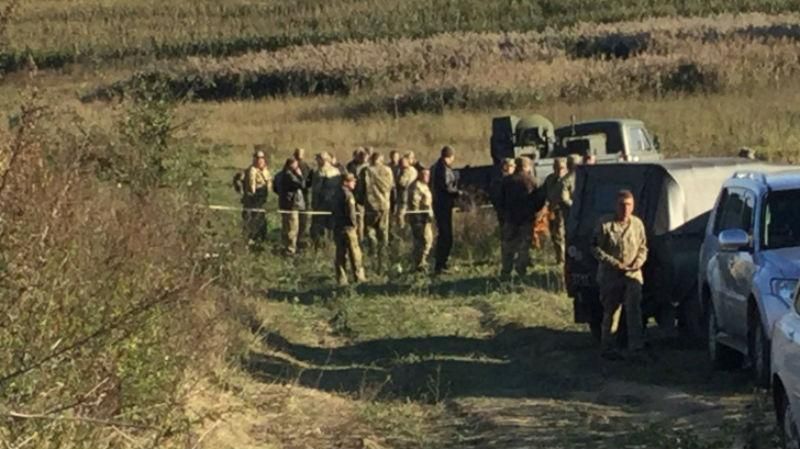 Падение военного самолета в Хмельницкой области: появились первые фото Падение военного самолета в Хмельницкой области: появились первые фото