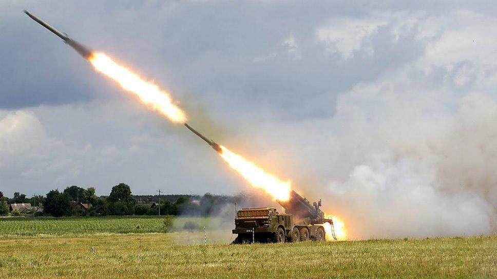 Техніка війни. Українські конструктори модернізують радянські "Урагани". Потрійна РСЗВ "Юджин" Техніка війни. Українські конструктори модернізують радянські "Урагани". Потрійна РСЗВ "Юджин"