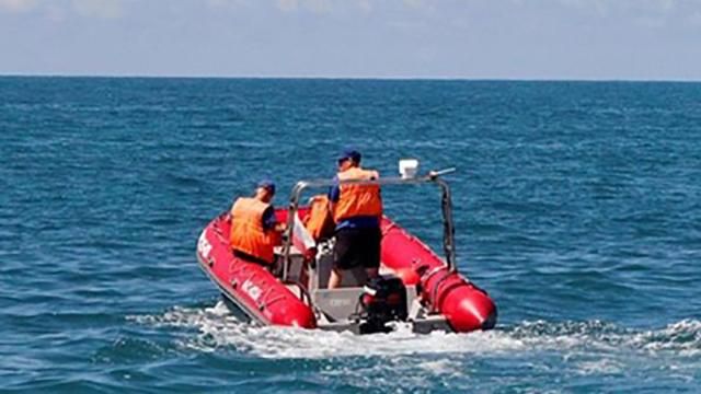 В Азовському морі поблизу зони АТО третій день шукають зниклих українських рибалок