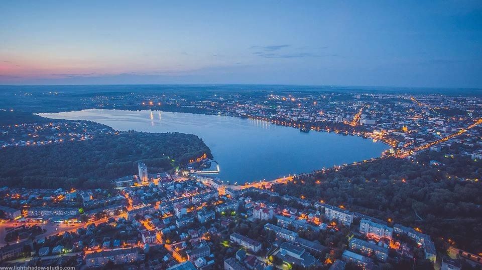 Один з начальників поліції Тернополя отримав земельну ділянку в місті за 1 гривню