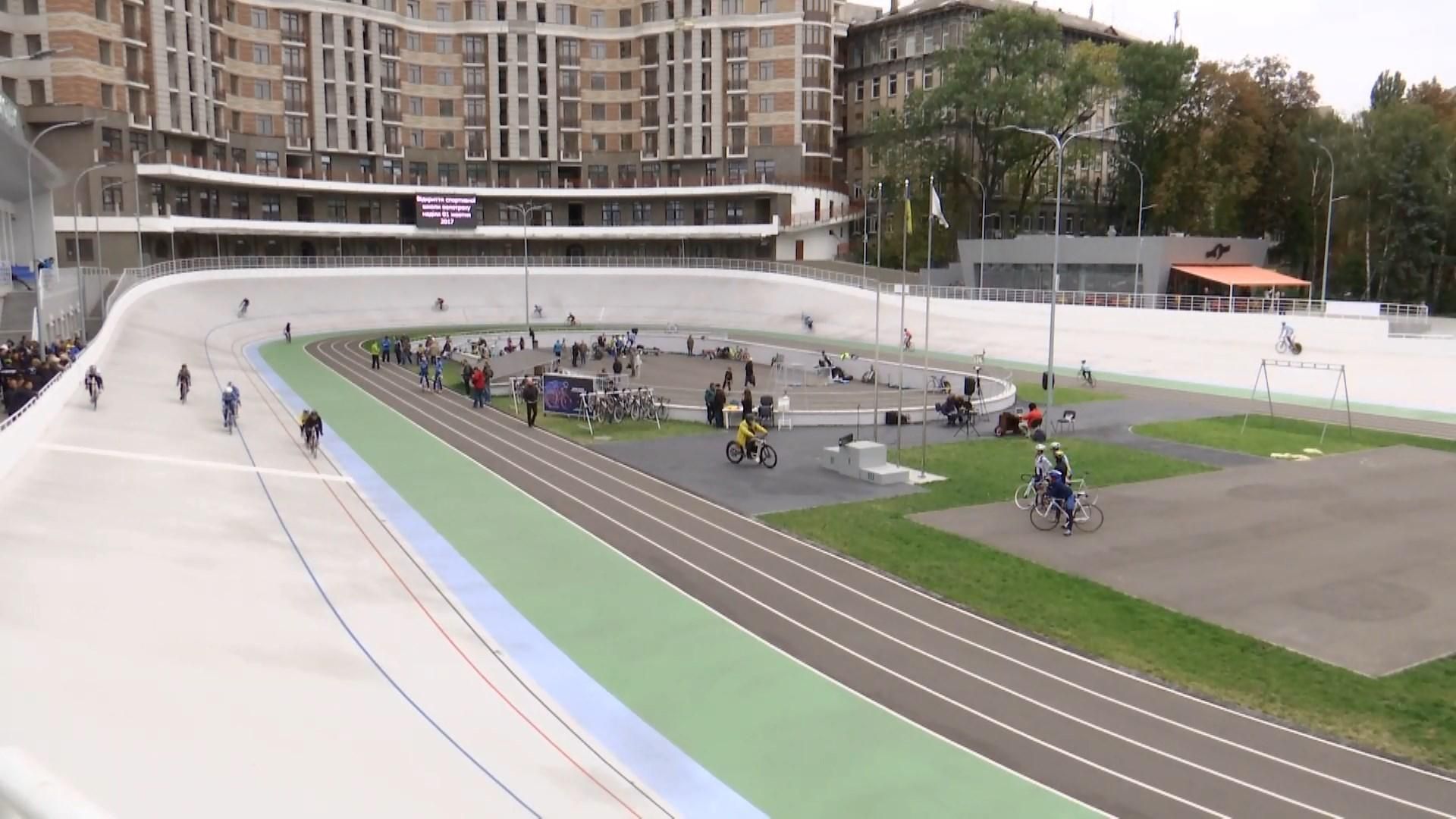В Києві відкрили дитячу спортивну велошколу