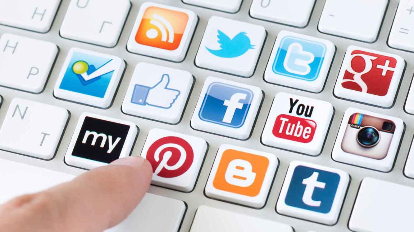 В Германии будут проверять популярные социальные сети В Германии будут проверять популярные социальные сети