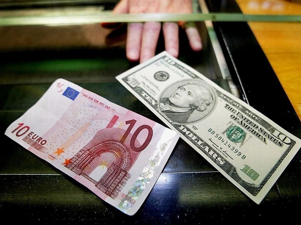 Наличный курс валют на сегодня 02-10-2017: курс доллара и евро Наличный курс валют на сегодня 02-10-2017: курс доллара и евро