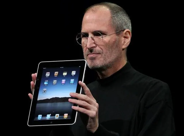 Стів Джобс презентує новий iPad