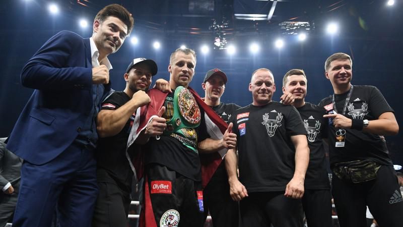 Усик бьет несильно, – тренер Бриедиса Усик бьет несильно, – тренер Бриедиса