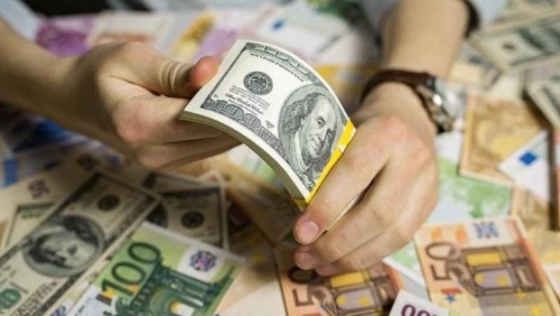 Єврокомісія подає до суду на уряд Ірландії через Amazon та Apple
Єврокомісія подає до суду на уряд Ірландії через Amazon та Apple