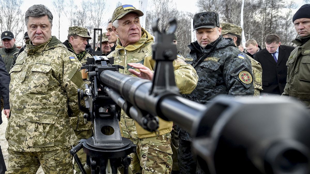 Порошенко должен подписать указ об использовании ВСУ для освобождения оккупированных территорий, – Турчинов Порошенко должен подписать указ об использовании ВСУ для освобождения оккупированных территорий, – Турчинов