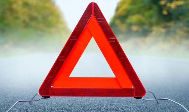 Автобус столкнулся с поездом в России: есть много погибших Автобус столкнулся с поездом в России: есть много погибших