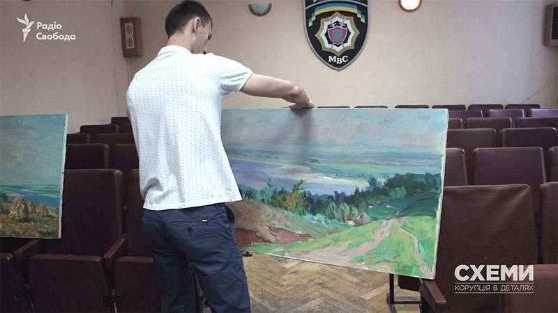 Крадіжка цінних картин у Кабміні: поліція відновила розслідування резонансної справи Крадіжка цінних картин у Кабміні: поліція відновила розслідування резонансної справи