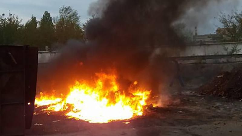 У Кропивницькому просто неба палили токсичні відходи У Кропивницькому просто неба палили токсичні відходи