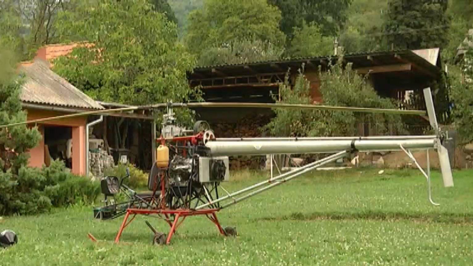 Закарпатський конструктор-аматор створив "гуцульський гелікоптер" Закарпатський конструктор-аматор створив "гуцульський гелікоптер"