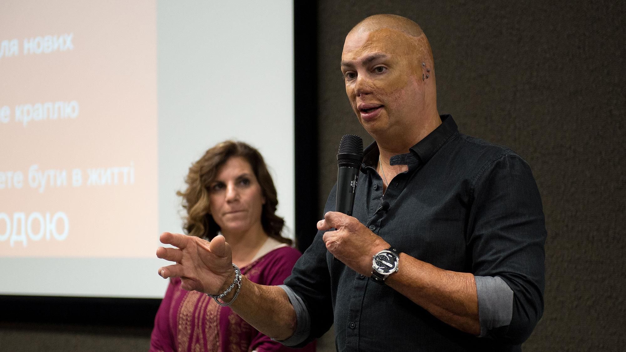 Я втратив трьох друзів – і це найбільший опік мого життя, – американський ветеран Шайло Гарріс Я втратив трьох друзів – і це найбільший опік мого життя, – американський ветеран Шайло Гарріс