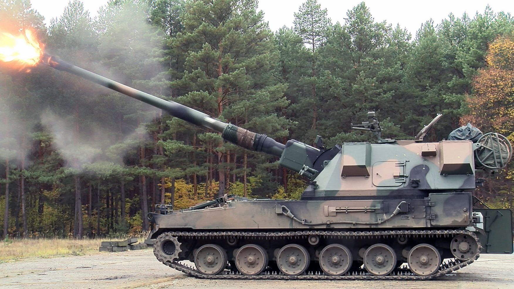 В Киев прибыла знаменитая ударная техника из Польши В Киев прибыла знаменитая ударная техника из Польши