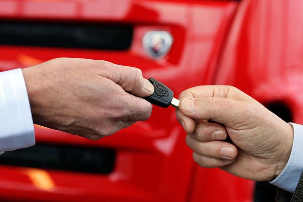 Автошахраї активізувалися: в Україні масово продають биті і крадені машини Автошахраї активізувалися: в Україні масово продають биті і крадені машини