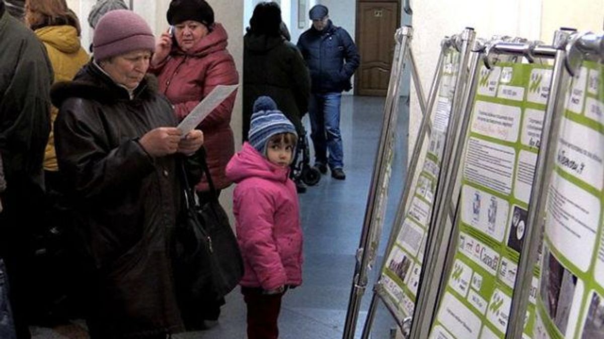 Передвиборча кампанія почалась: чим партії будуть "заманювати" українців Передвиборча кампанія почалась: чим партії будуть "заманювати" українців