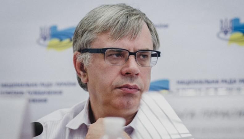 Нацрада вимагає вимкнути передавачі Ретро FM і Авторадіо