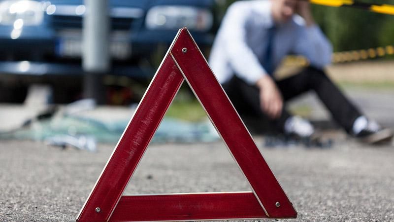 Іномарка на смерть збила жінку в Києві: з'явились фото, відео Іномарка на смерть збила жінку в Києві: з'явились фото, відео