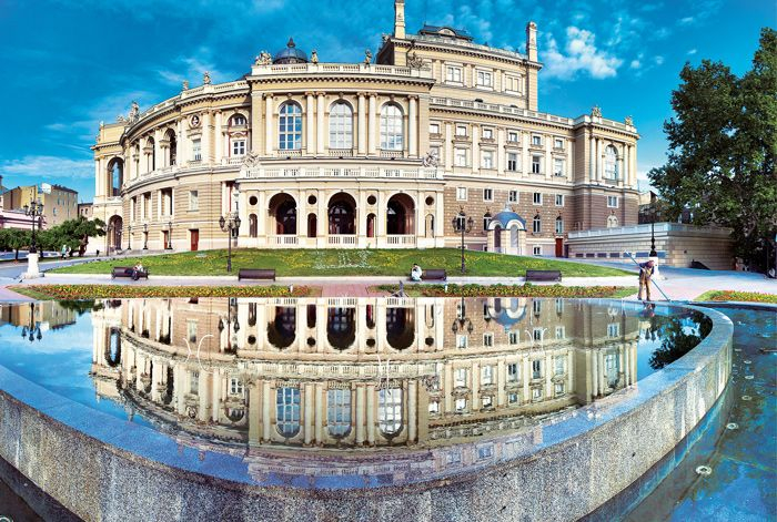 Появилось захватывающее видео одного из самых красивых городов Украины