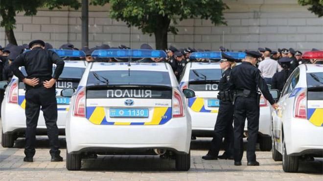 Як львівських поліцейських вчать екстремальним маневрам на дорозі
