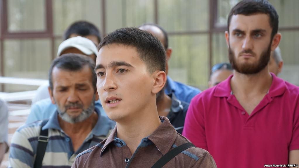 Оккупанты оштрафовали крымских татар, которых задержали во время обысков в Бахчисарае Оккупанты оштрафовали крымских татар, которых задержали во время обысков в Бахчисарае