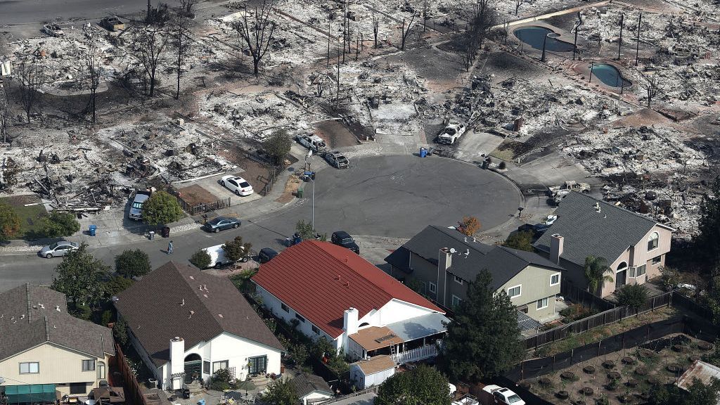 Масштабна пожежа у Каліфорнії: загинули 23 людини, 150 людей вважають зниклими безвісти