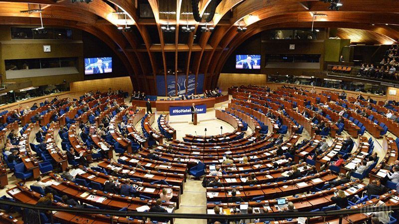 У ПАРЄ прийняли резолюцію щодо українського закону про освіту У ПАРЄ прийняли резолюцію щодо українського закону про освіту