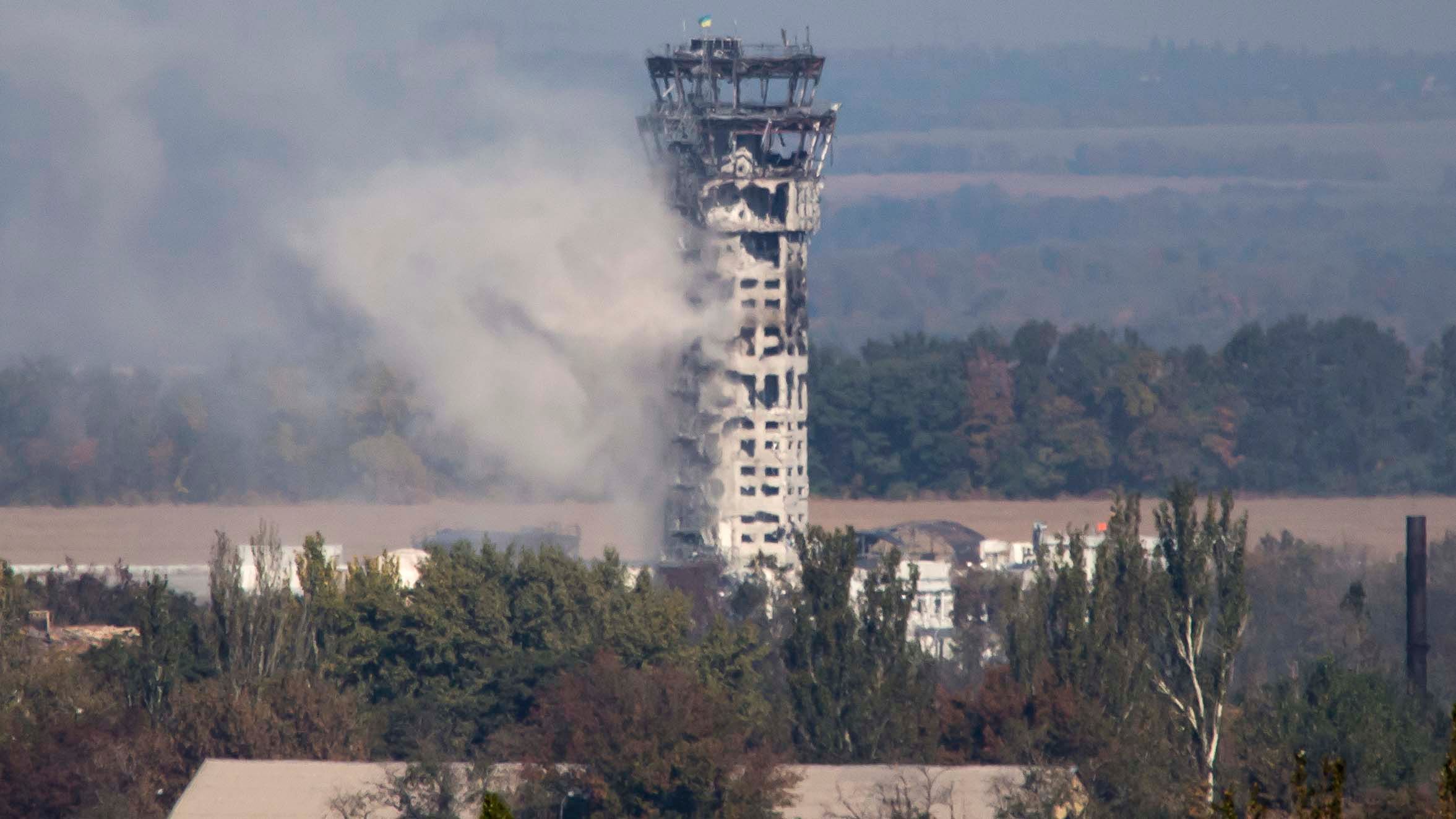 Есть только один путь возвращения Донбасса, – экс-комбат полка "Азов" Есть только один путь возвращения Донбасса, – экс-комбат полка "Азов"