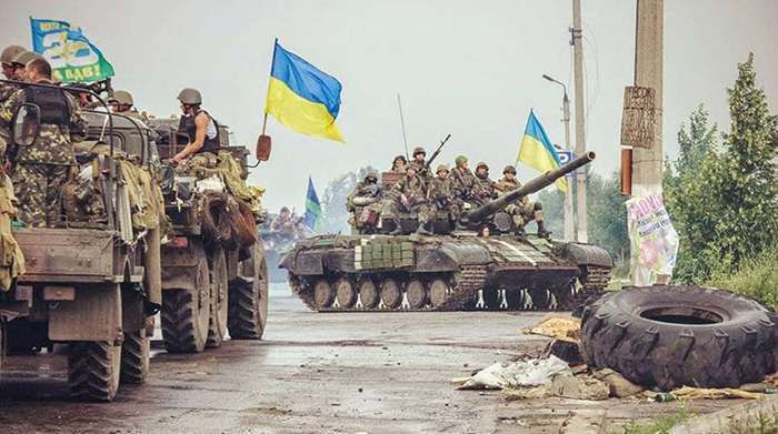 Боевики 21 раз открывали огонь на Донбассе, один украинский военный ранен, – Штаб АТО