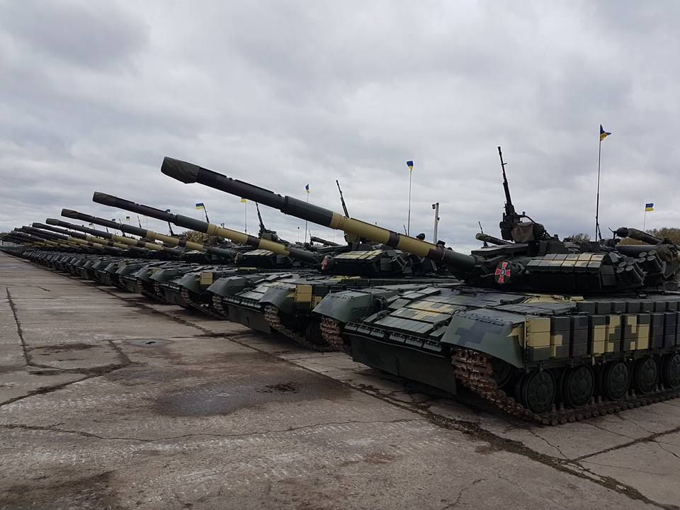 Потужна техніка, яку отримали українські військові у 2017-му: фото