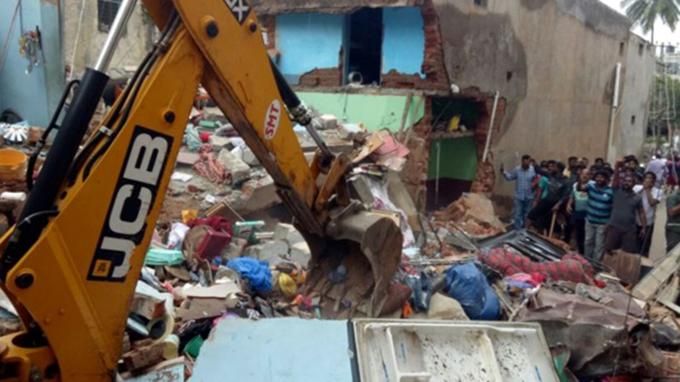 В Индии рухнул дом: много погибших