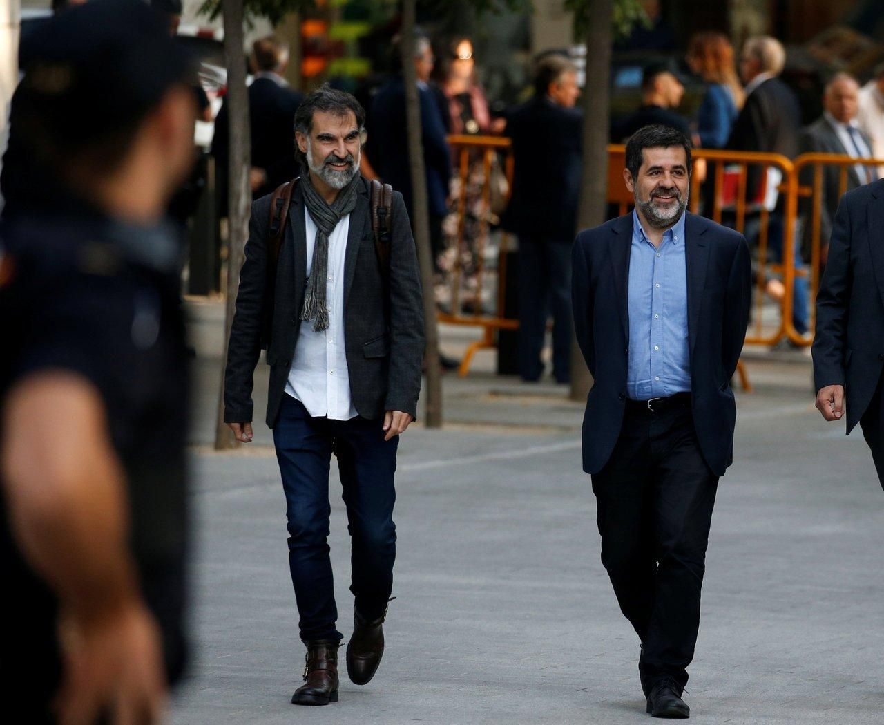 В Испании суд арестовал двоих лидеров крупнейших сепаратистских организаций Каталонии