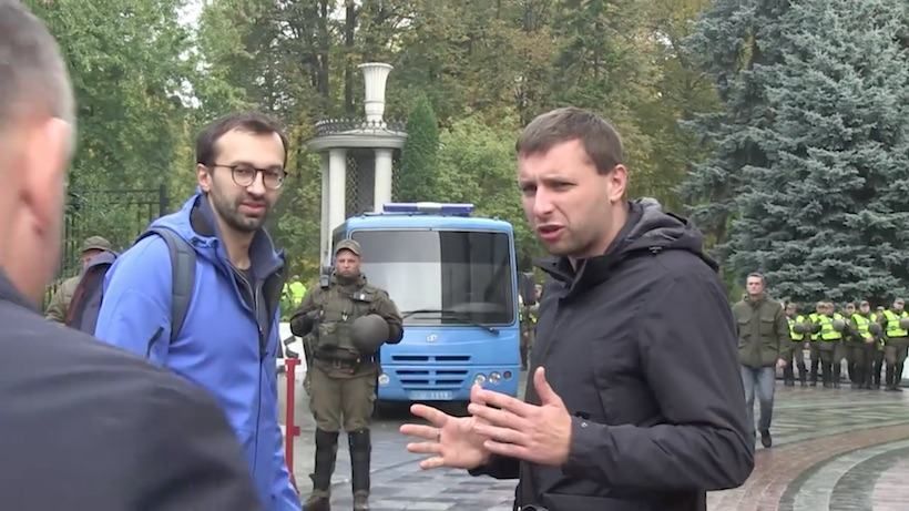 Парасюк споткнулся и зацепился за Гелетея, – Лещенко назвал причину столкновения Парасюк споткнулся и зацепился за Гелетея, – Лещенко назвал причину столкновения