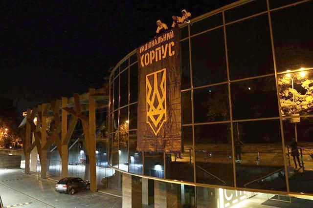 Захват вертолетной площадки Януковича: активисты рассказали, когда покинут территорию Захват вертолетной площадки Януковича: активисты рассказали, когда покинут территорию