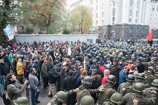 У сутичках під Верховною Радою постраждав учасник АТО