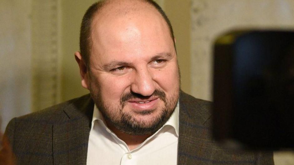 З депутата Розенблата зняли електронний браслет через затримки у суді З депутата Розенблата зняли електронний браслет через затримки у суді