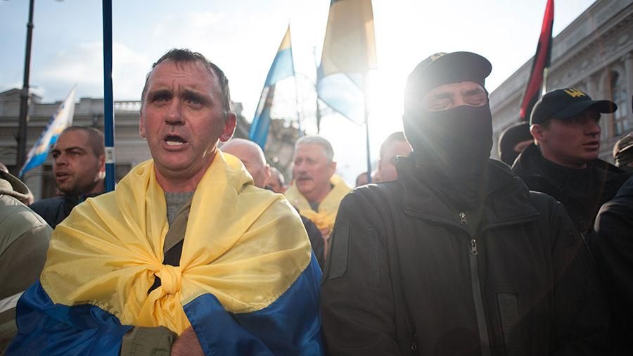 Не проголосуете – получите Майдан: первый день протестов под Радой