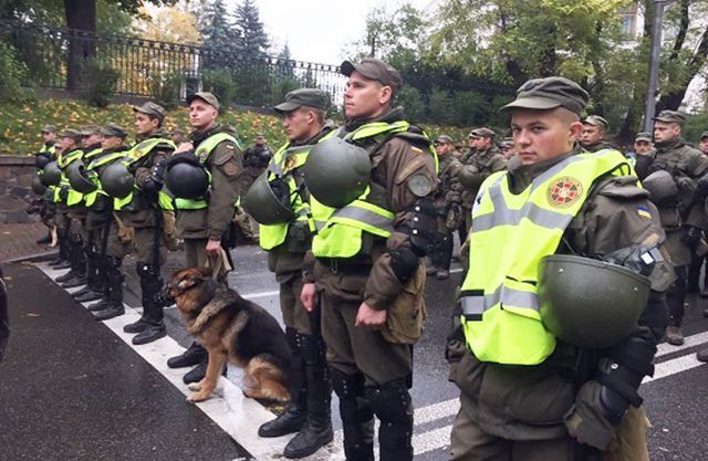 Ситуація в Києві: за порядком стежать тисячі правоохоронців з собаками і технікою