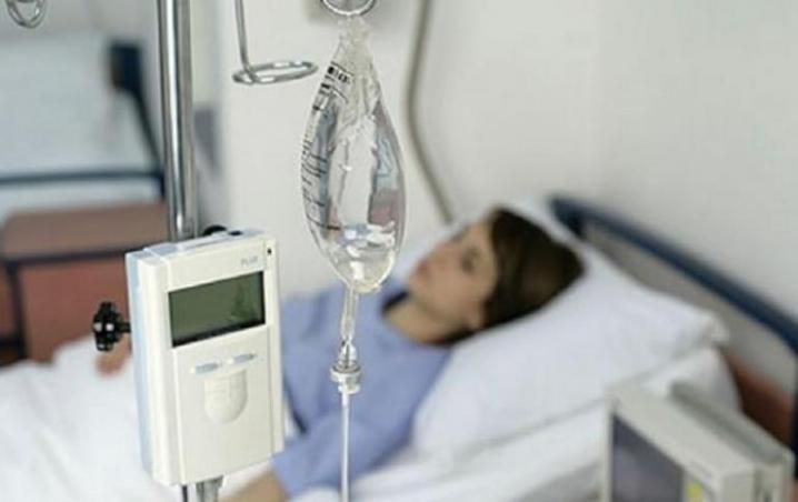 На Вінниччині на весіллі отруїлися три десятки людей На Вінниччині на весіллі отруїлися три десятки людей