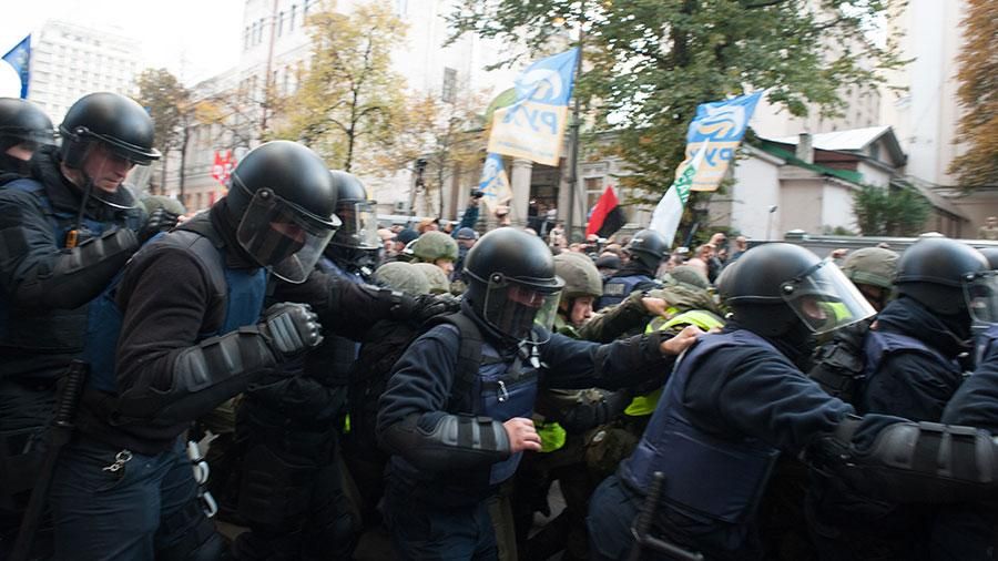 Силовики напали на протестувальників у Києві, – Соболєв